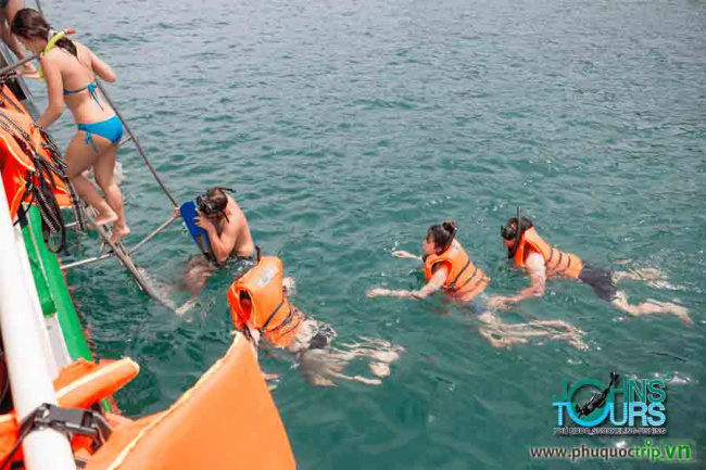 kinh nghiệm đặt tour cano 4 đảo phú quốc