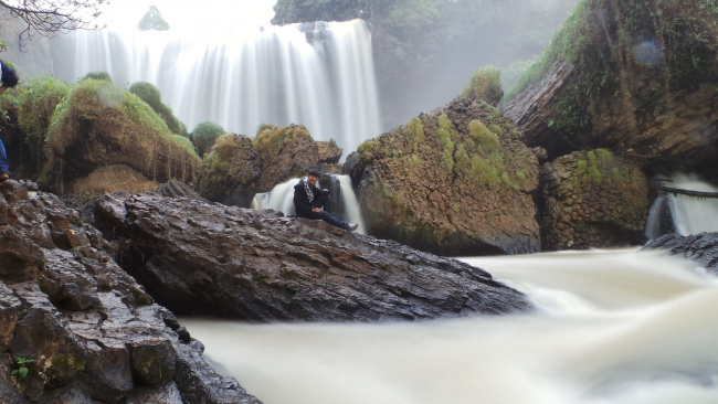 check in 25 thác nước đẹp và hùng vĩ nhất việt nam