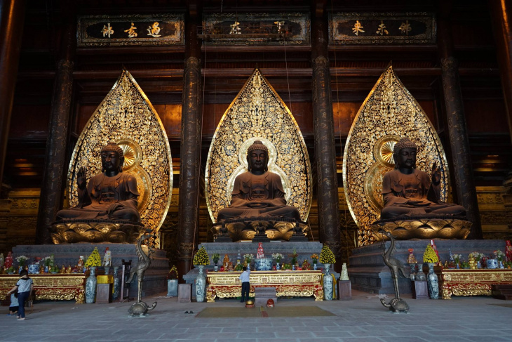 khám phá, trải nghiệm, kinh nghiệm du lịch chùa tam chúc từ a - z