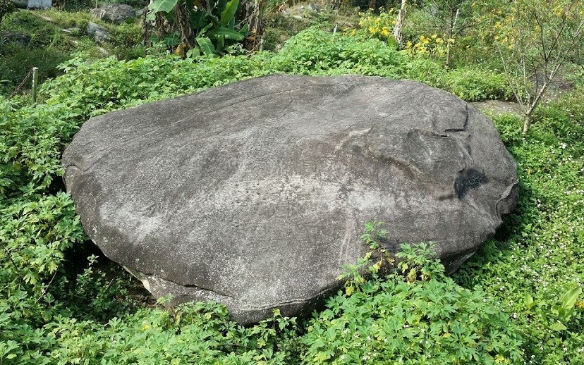 bãi đá cổ sapa, bãi đá cổ sapa – vẻ đẹp huyền bí tại núi rừng tây bắc