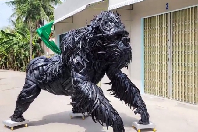 king kong, recycling, turn old tires into “king kong”, selling for 65 million vnd
