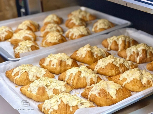 top 9 địa chỉ bán bánh mì bơ tỏi phô mai online ngon nhất tại hà nội