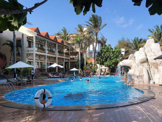 cực chill với 9 khách sạn resort phan thiết đẹp mê hồn