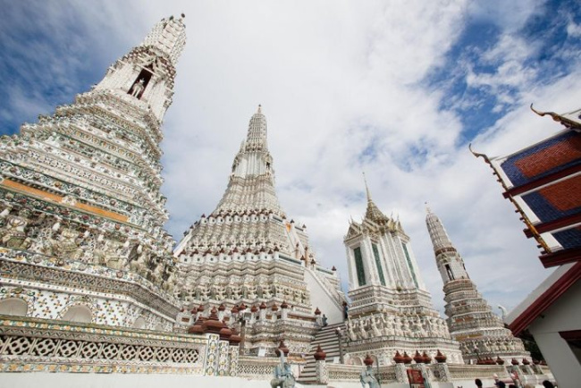 top 10 ngôi chùa nổi tiếng ở thái lan bạn có thể ghé thăm
