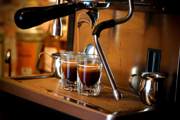 cà phê, quán cà phê, hướng dẫn cách chọn cà phê pha máy ngon vị chuẩn phù hợp với gu hiện nay