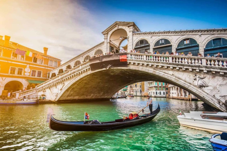 Du lịch Venice - Trải nghiệm sang chảnh trên những con tàu gỗ truyền thống, Khám Phá