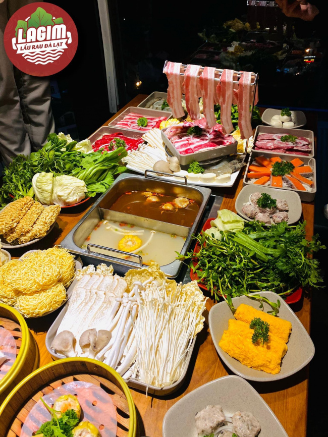 Top 15 quán ăn ngon nức tiếng ở Đà Lạt - Lẩu buffet rau Đà Lạt LAGIM
