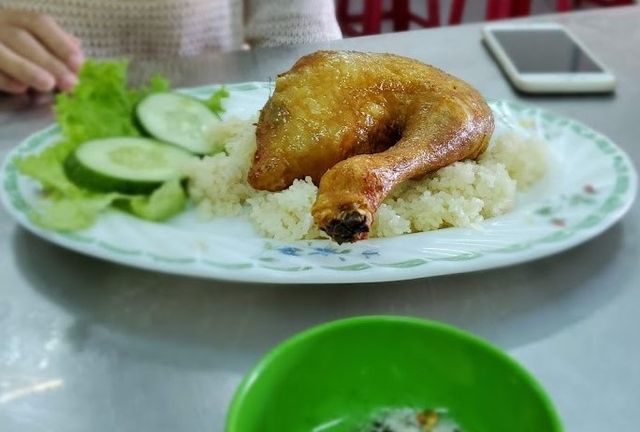 ẩm thực, review chi tiết 15 quán cơm gà đà nẵng ngon quên lối về