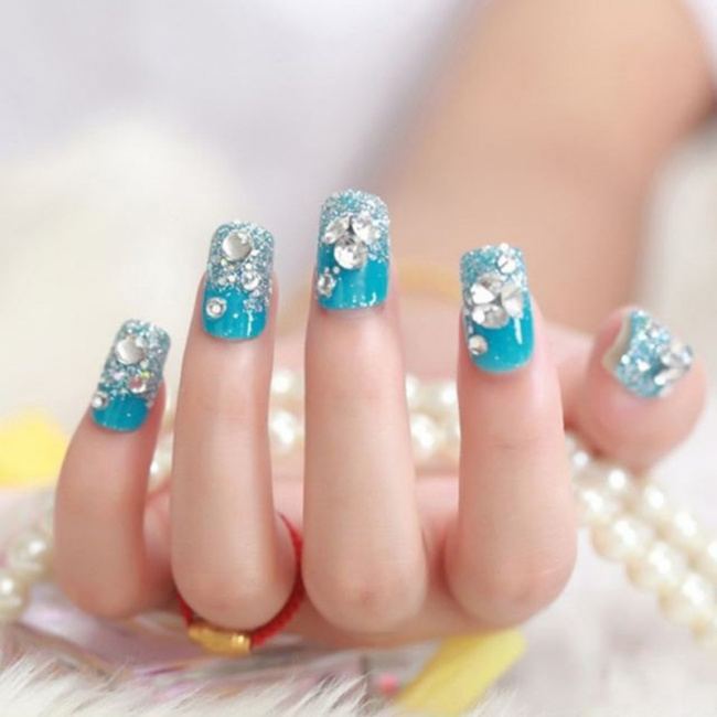 nail đẹp, top 25 kiểu nail màu xanh ngọc lục bảo đẹp xu hướng mới