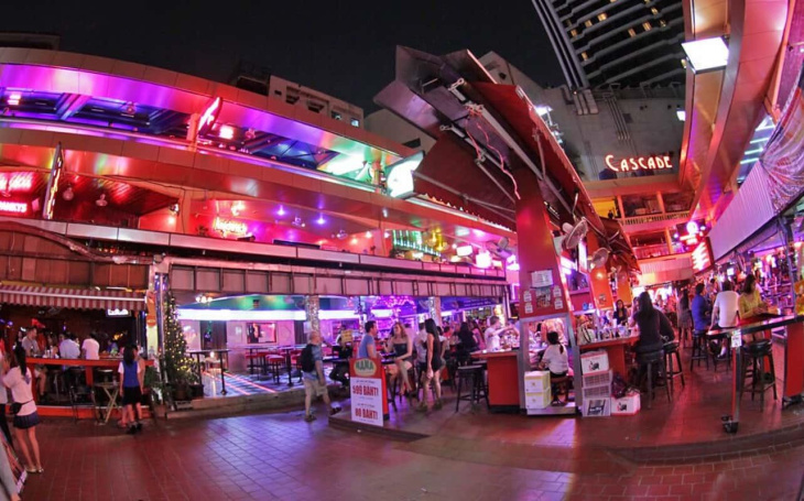 Tận hưởng đêm Bangkok sôi động với top 7 hoạt động giải trí hot nhất 2023, Khám Phá