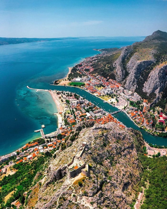 thị trấn omis, khám phá, trải nghiệm, từng là quê hương của cướp biển, thị trấn omis croatia giờ xinh đẹp nhường này!