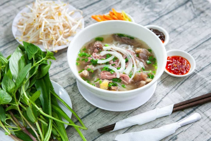Khám phá, trải nghiệm 4 món ăn đặc sắc nhất Việt Nam được thực khách Tây bình chọn