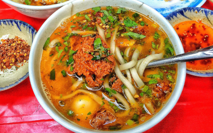 Khám phá, trải nghiệm, nhận diện những món ăn hấp dẫn không thể bỏ qua trên bản đồ ẩm thực Đà Nẵng