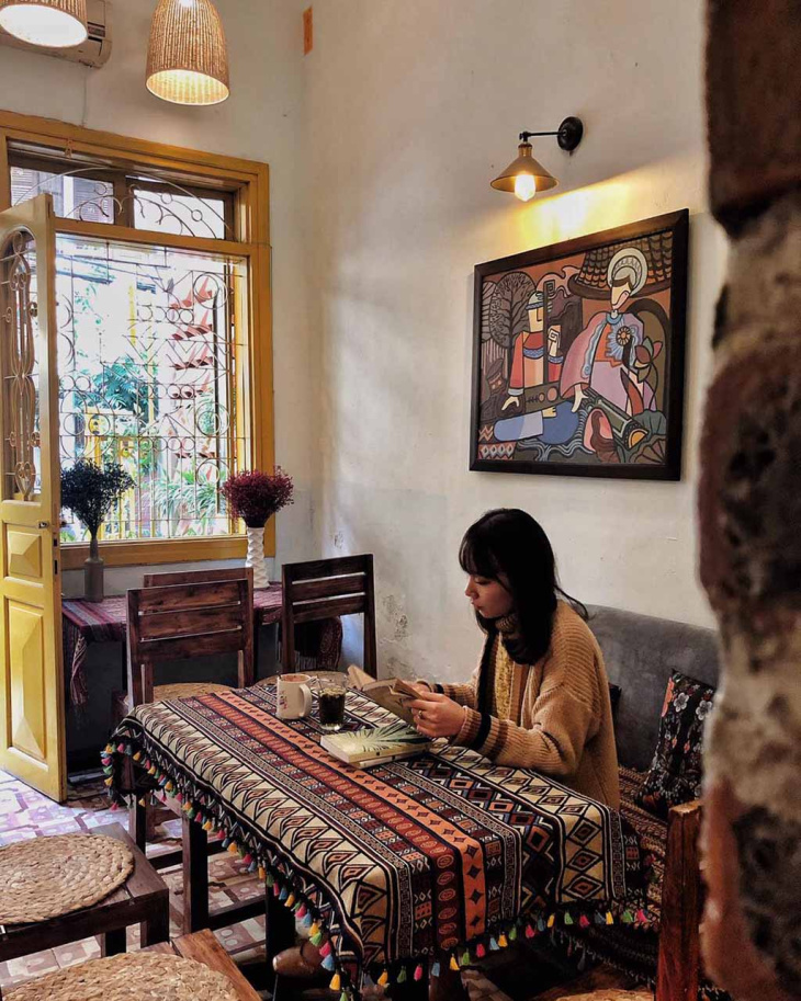 Hà Nội, 10+ quán cà phê yên tĩnh ở Hà Nội: làm việc và đọc sách
