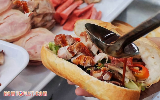 Top 10+ quán bánh mì thịt nướng ngon nổi tiếng Sài Gòn