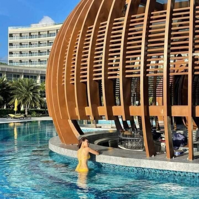 top 7 most luxurious and high-end hotels in phu quoc, vietnam