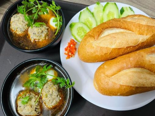 vietnamese cuisine, 6 vietnamese cities ‘must come to eat bread’
