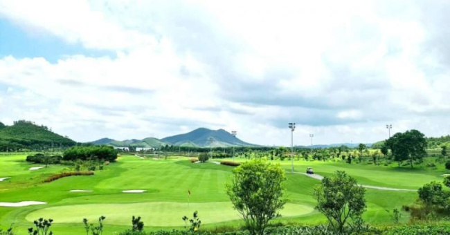top 2 sân golf đẹp nhất tại đà nẵng