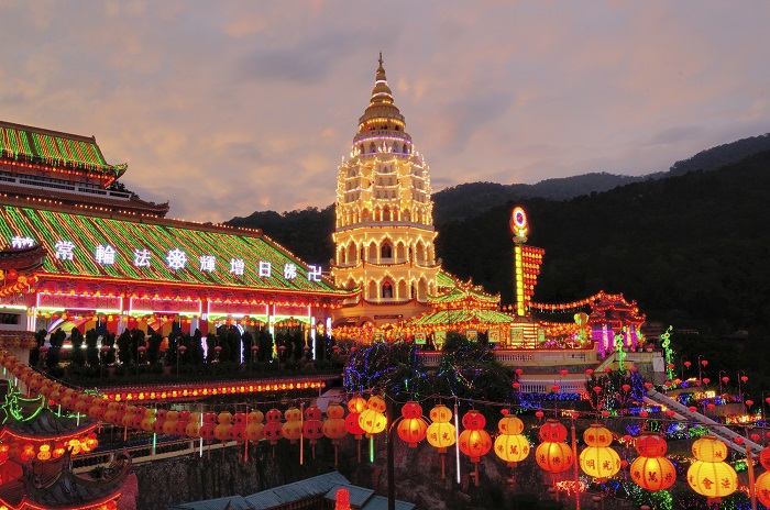 hành hương đến chùa kek lok si malaysia – chùa phật giáo lớn nhất đông nam á