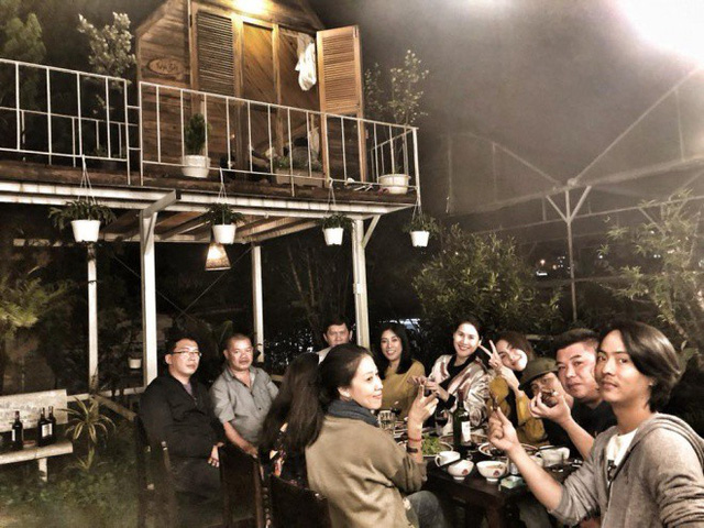 close friend, personal page, tang thanh ha, tour, traveling, the price is less than 600,000 vnd/night, what does a “fairy” homestay hidden in the land of thousands of pine trees in da lat have that ha tang and his group of friends used to come to the party?