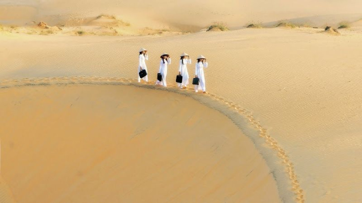 khám phá, trải nghiệm, lạc vào sa mạc ở việt nam năm 2023