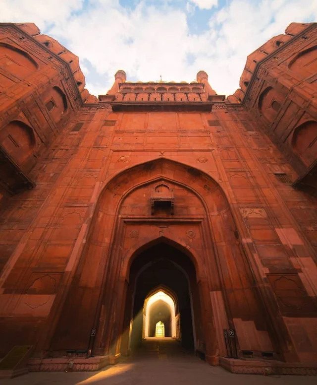 10 Most Epic & Popular Heritage Monuments In Delhi You Must Visit Before You Die