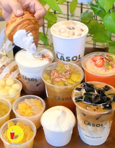 Đến lasol coffee and tea để tìm lại sự bình yên giữa Sài Gòn bộn bề