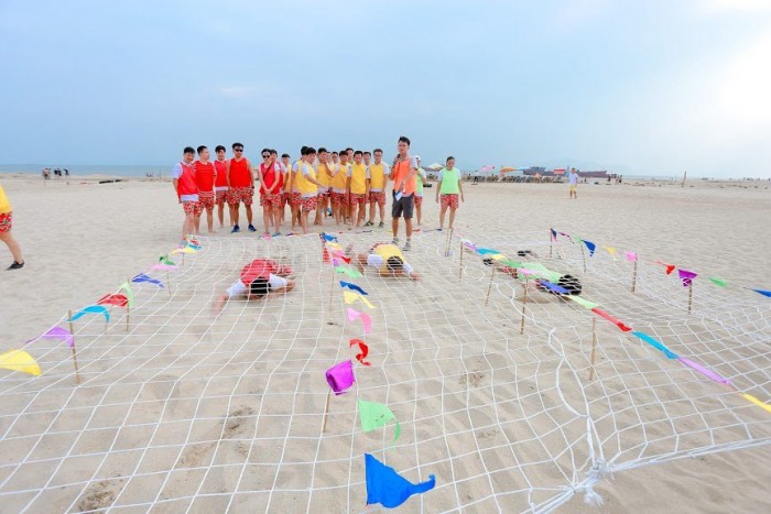 khám phá, trải nghiệm, top 10 trò chơi team building bãi biển hot nhất hè 2023