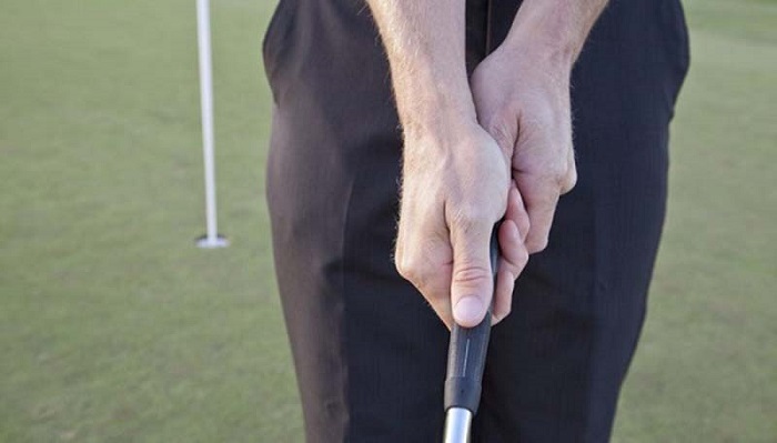 những cách cầm gậy putter từ cơ bản đến nâng cao golfer nhất định phải biết