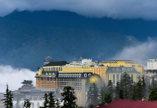 ngỡ lạc trời tây khách sạn 5 sao quốc tế đầu tiên ở sapa hội hot face đổ ầm ầm