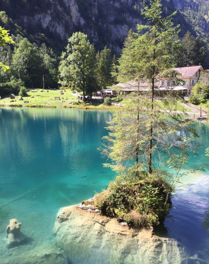 Du lịch Thụy Sĩ đừng quên ghé thăm Blausee, hồ nước pha lê đầy cuốn hút, Khám Phá