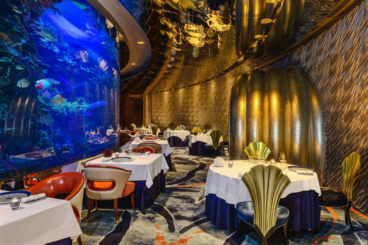 ẩm thực, burj al arab jumeirah dubai, du lịch dubai, khách sạn, tour dubai, tour giá rẻ, điểm đến, kỳ nghỉ đẳng cấp 7 sao trên biển tại khách sạn burj al arab jumeirah dubai