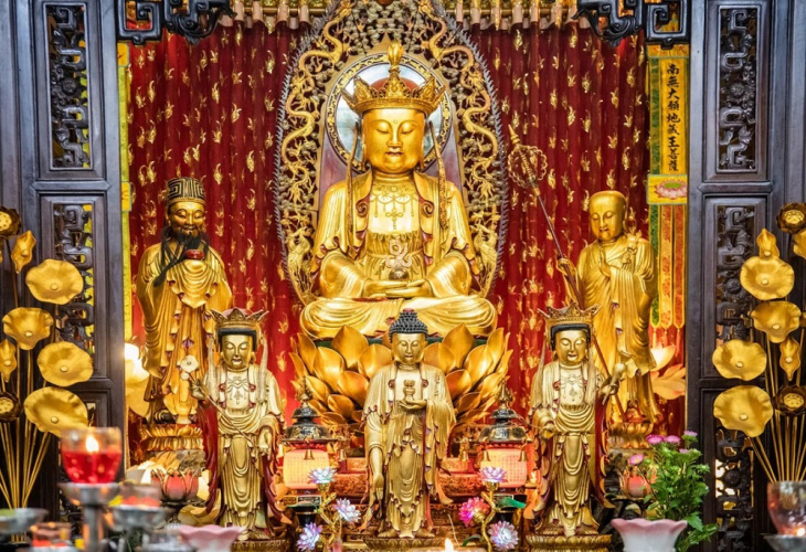 khám phá, trải nghiệm, khám phá chùa vạn phật – ngôi chùa sở hữu vạn bức tượng phật giữa lòng sài gòn