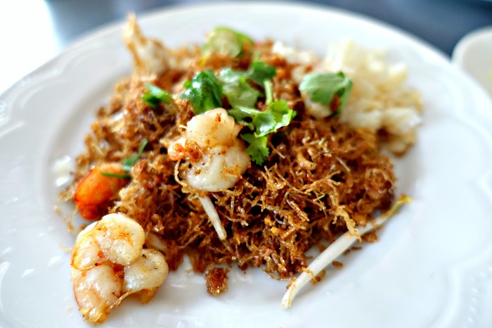 thưởng thức xôi xoài, trứng tráng hàu tại loạt nhà hàng lâu đời nhất ở bangkok