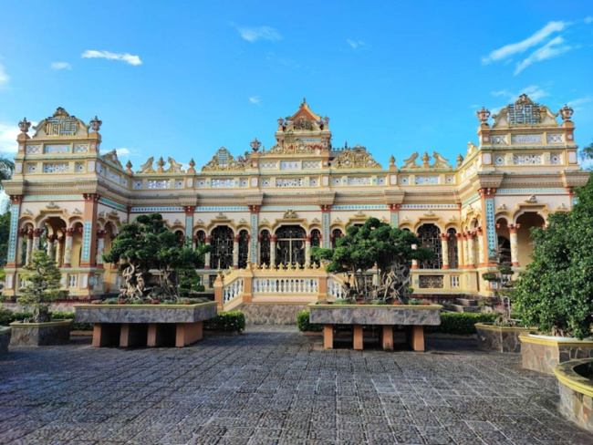 chùa vĩnh tràng: ngôi chùa có kiến trúc độc đáo ở tỉnh tiền giang