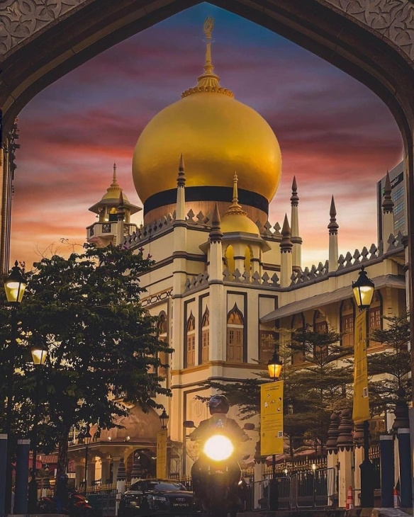 nhà thờ hồi giáo sultan, khám phá, trải nghiệm, nhà thờ hồi giáo sultan: di sản văn hóa và tôn giáo của singapore