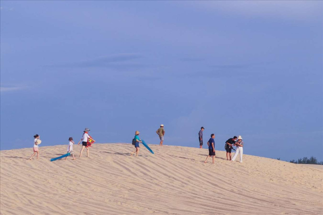 kinh nghiệm du lịch đồi cát trắng mũi né - thiên đường cát trắng giữa biển xanh
