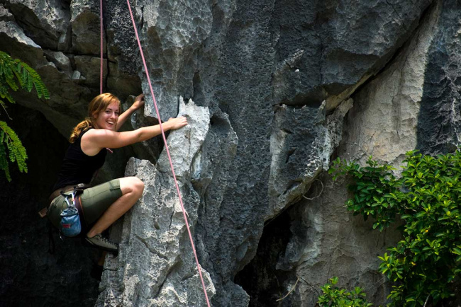 rock climbing on cat ba island – everything you need to know