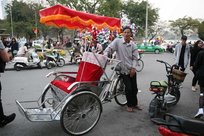 hanoi by cyclo – price, experience & recommended tours