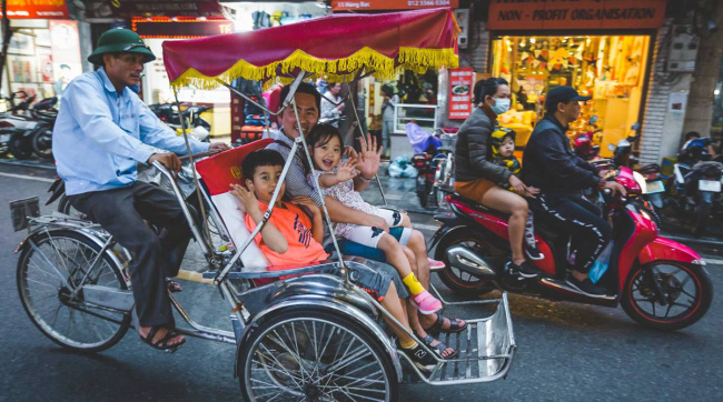 hanoi by cyclo – price, experience & recommended tours