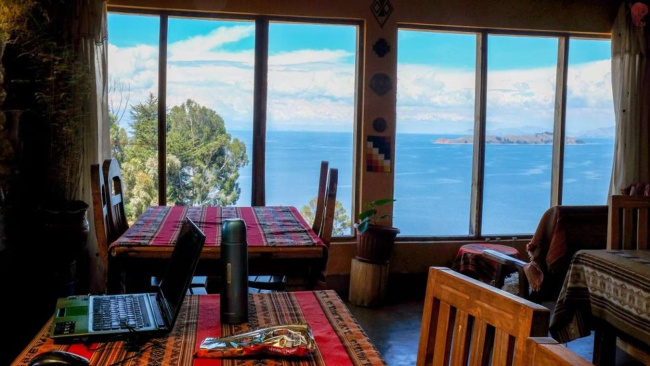tới thăm copacabana – thị trấn vùng biên và đảo mặt trời trên hồ titicaca