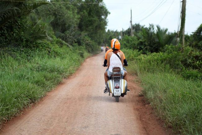 exploring saigon by motorbike tour – a unique experience