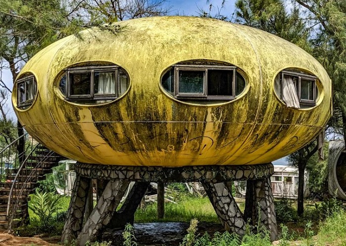 độc lạ ngôi làng ufo ở đài loan: nơi người dân từng sống trong những đĩa bay