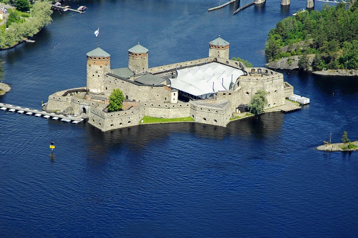 lâu đài olavinlinna, khám phá, trải nghiệm, lâu đài olavinlinna: di sản văn hóa và biểu tượng độc đáo của phần lan