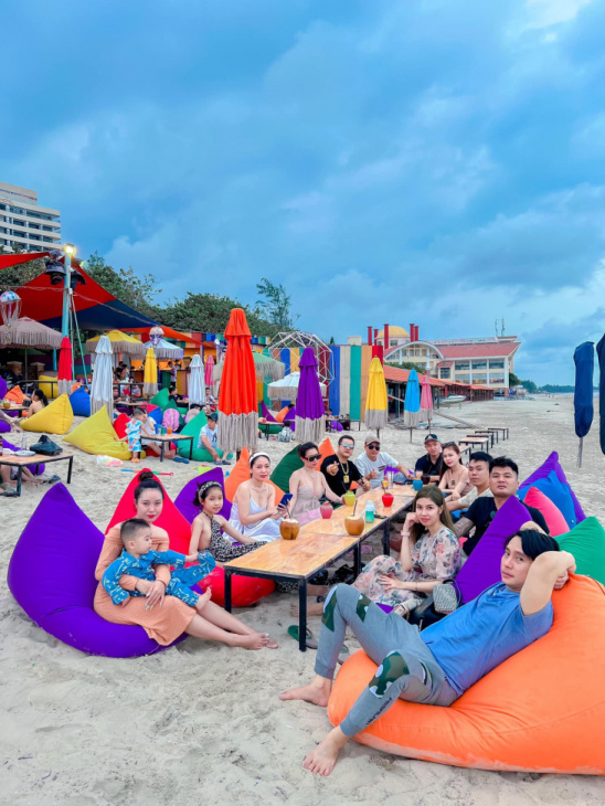 colorful beach bar vũng tàu, khám phá, trải nghiệm, colorful beach bar vũng tàu - 'thiên đường biển nhiệt đới' khiến giới trẻ sốt xình xịch