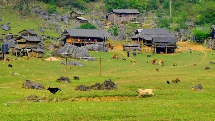 Hang Táu – ngôi làng yên bình ở Mộc Châu