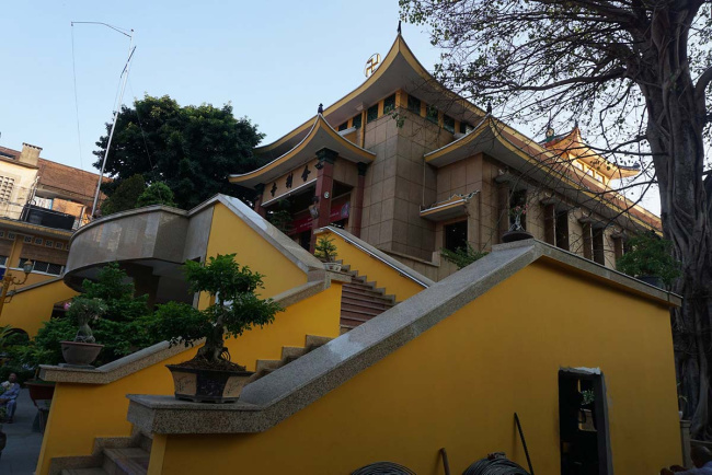 xa loi pagoda – a local guide to this temple