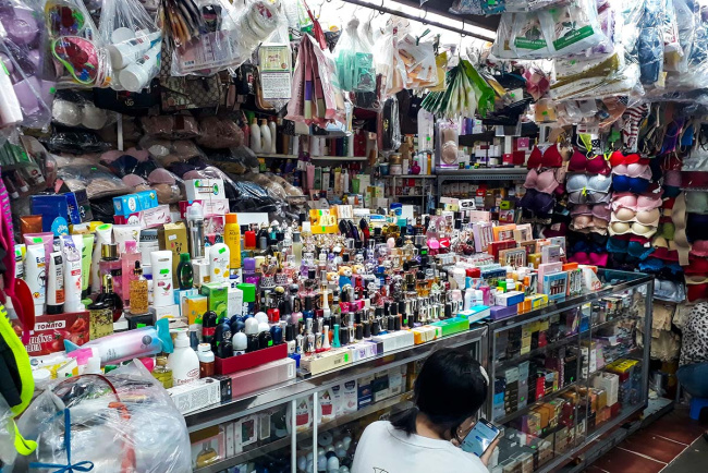 tan binh market in ho chi minh city – a local guide