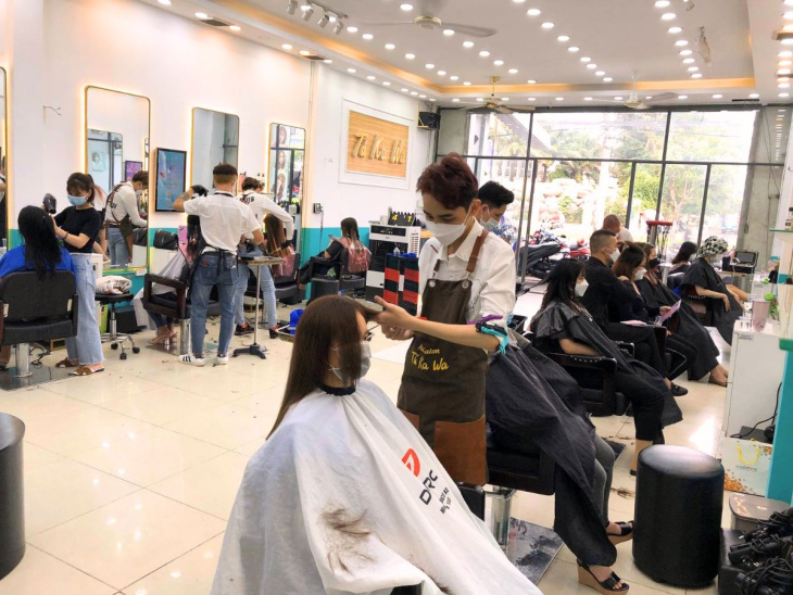 khám phá, trải nghiệm, top 10 tiệm cắt tóc nữ đẹp ở bình tân nổi tiếng