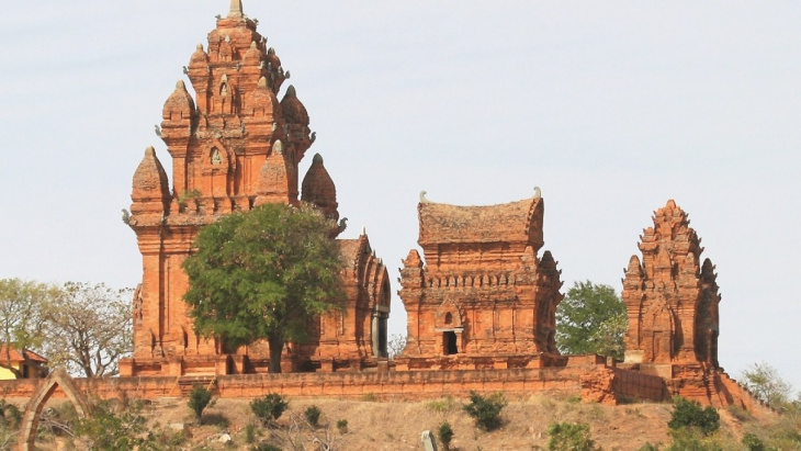 tháp chàm poshanư mũi né – kiến trúc cổ vương quốc chăm pa